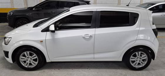 CHEVROLET SONIC 1.6 LT 16V FLEX 4P MANUAL
